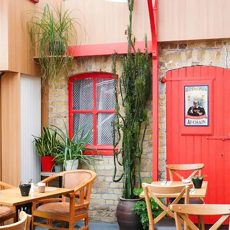 فندق - Restaurant Au Tonnelier بيرج