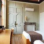 - Restaurant Au Tonnelier Hotel