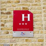 - Restaurant Au Tonnelier Hotel