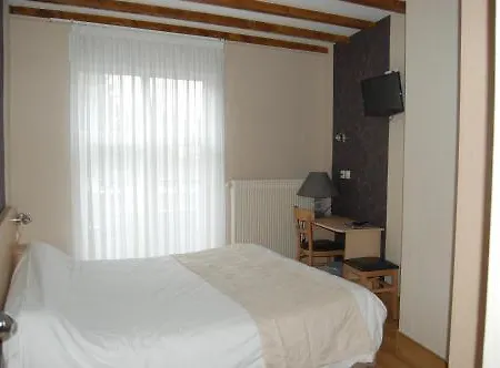 Hotel - Restaurant Au Tonnelier 3*