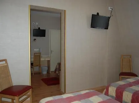 Hotel - Restaurant Au Tonnelier 3*