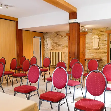 Hotel Au Tonnelier 3*